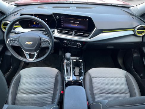 Used 2024 Chevrolet Trax LT w/ Driver Confidence Package FWD image 10