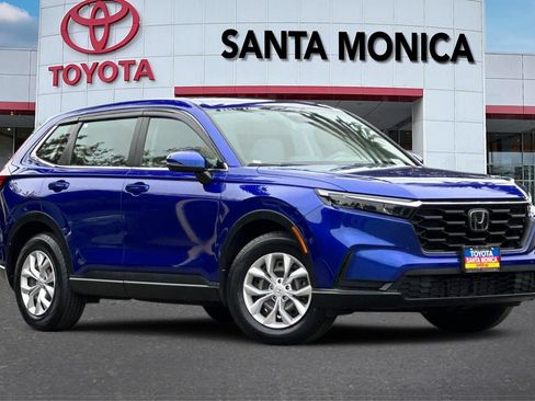 Used 2024 Honda CR-V LX image 2