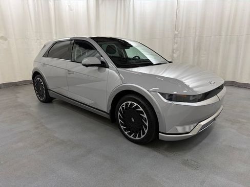 Used 2024 Hyundai Ioniq 5 Limited AWD/4WD image 1