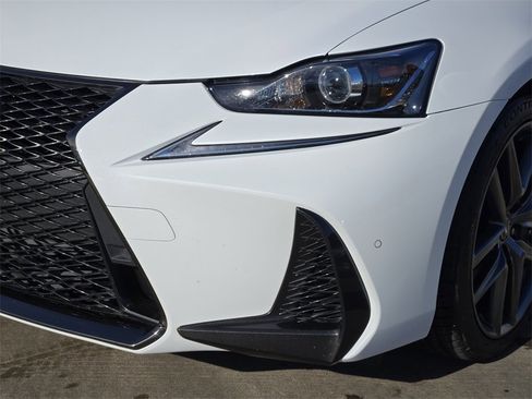 Used 2020 Lexus IS 350 F Sport image 10