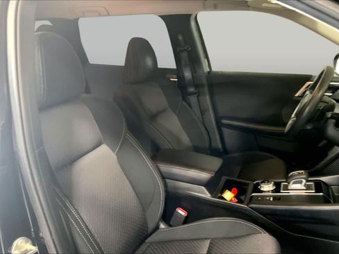 Used 2023 Mitsubishi Outlander ES FWD image 17