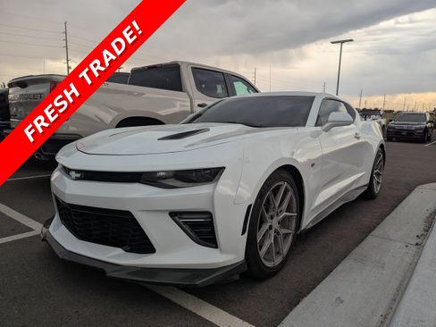 Used 2016 Chevrolet Camaro SS RWD image 1