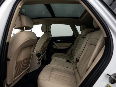 Certified 2023 Audi Q5 2.0T Premium Plus w/ Premium Plus Package image 19