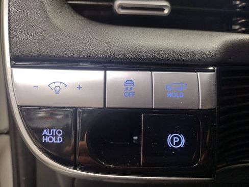 Certified 2023 Hyundai Kona SEL image 29