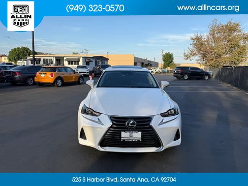 Used 2020 Lexus IS 300 RWD image 2