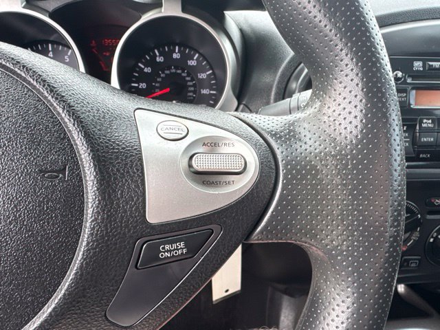 Used 2011 Nissan Juke S FWD image 20