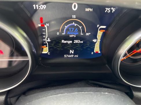 Used 2020 Jeep Wrangler Unlimited Sahara AWD/4WD image 20