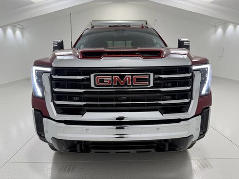 Used 2025 GMC Sierra 3500 SLT w/ SLT Premium Package image 2