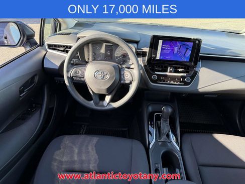 Used 2024 Toyota Corolla LE FWD image 10