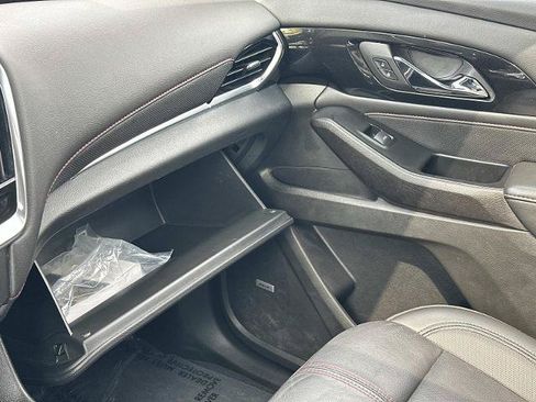 Certified 2023 Chevrolet Traverse RS w/ LPO, Floor Liner Package AWD/4WD image 36