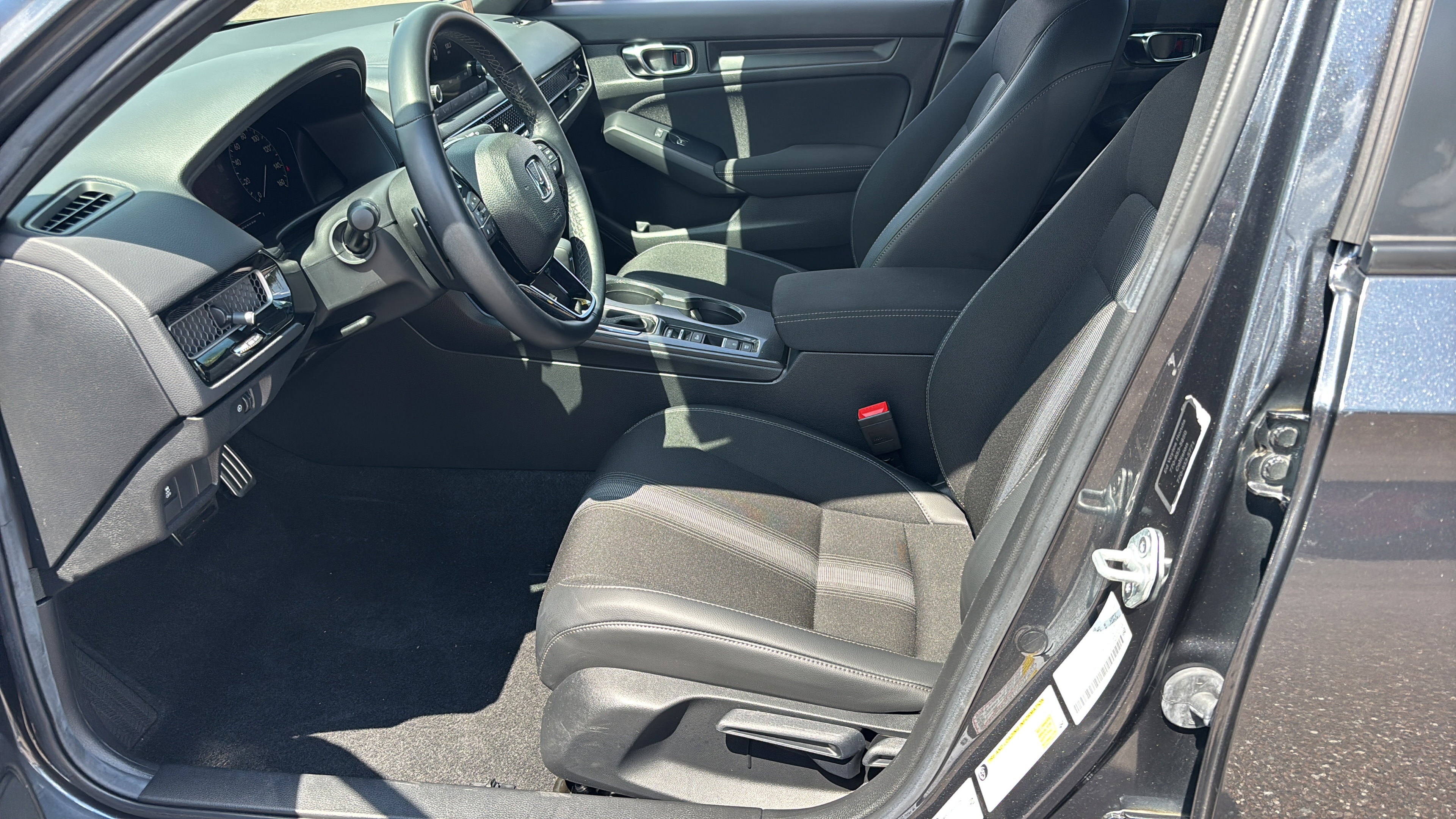 Certified 2025 Honda Civic Sport image 9