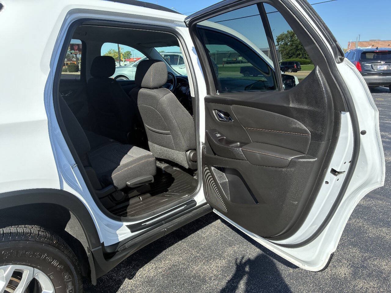 Used 2020 Chevrolet Traverse LT AWD/4WD image 22