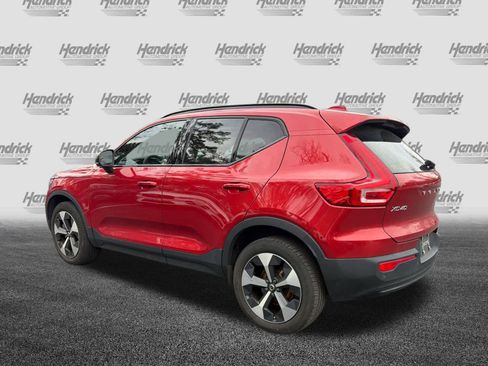 Certified 2023 Volvo XC40 B5 Plus w/ Protection Package Premier image 8