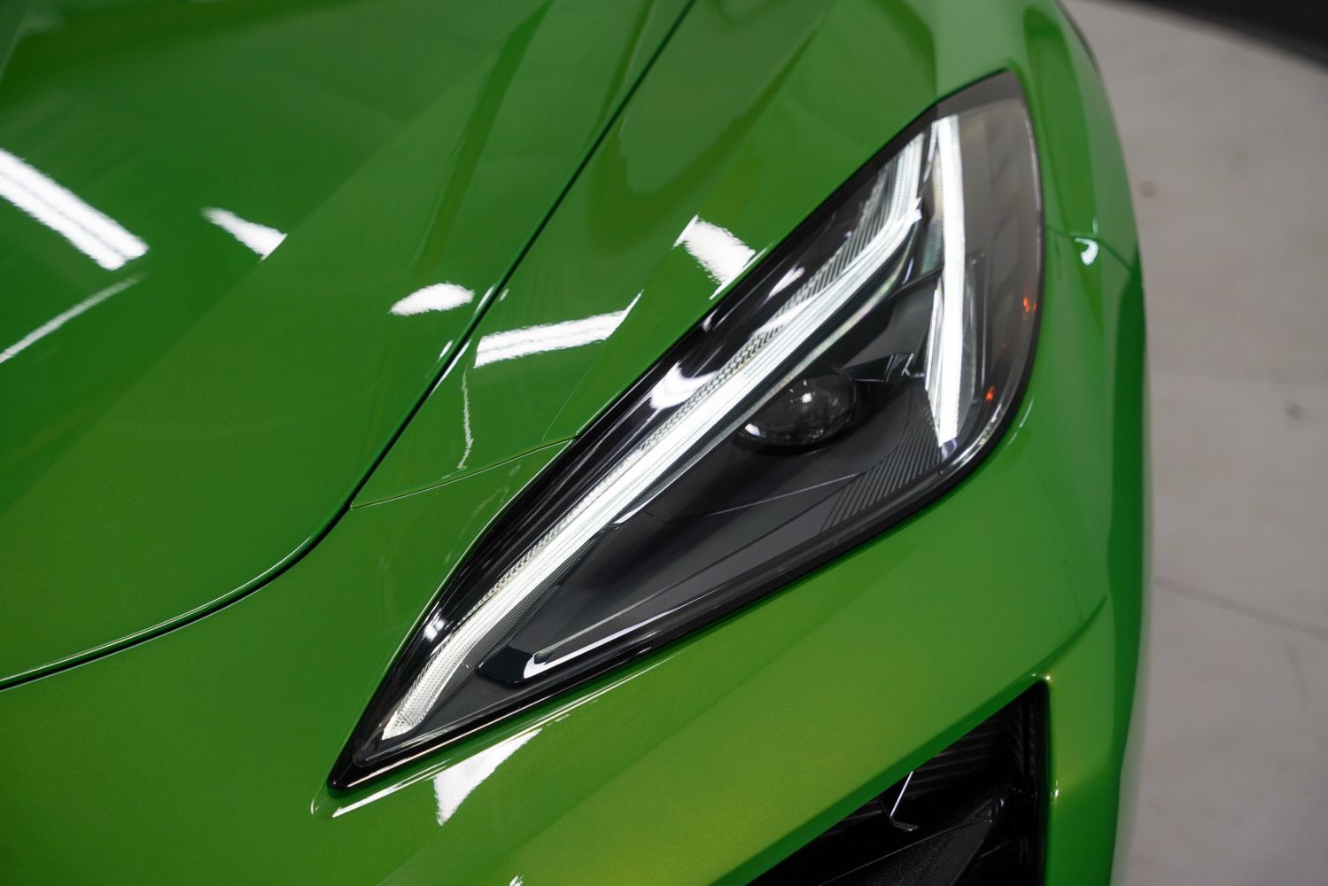 Used 2026 Chevrolet Corvette Z06 RWD image 14