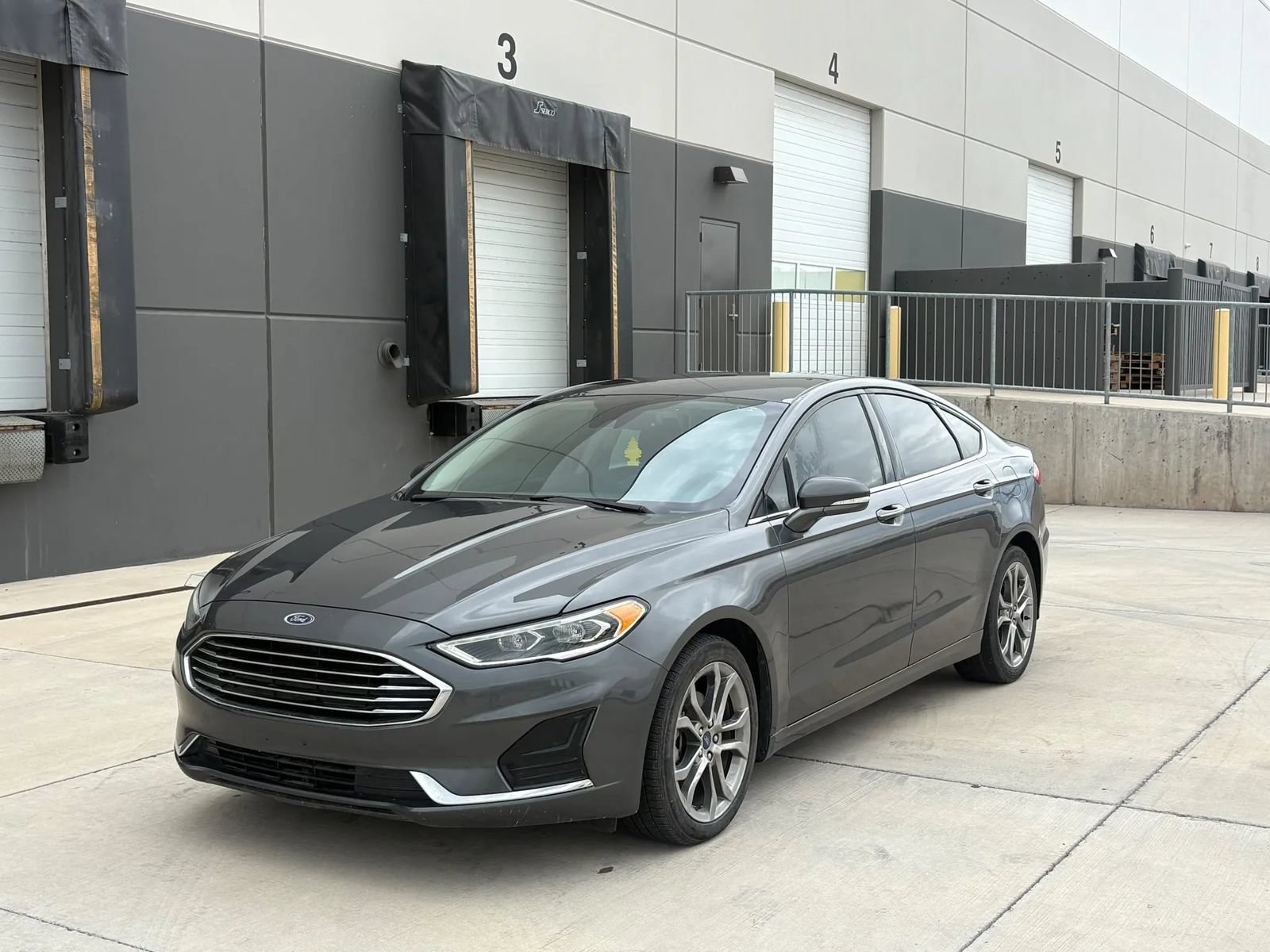 Used 2020 Ford Fusion SEL FWD image 1
