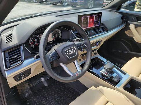 Certified 2025 Audi Q5 2.0T Premium Plus AWD/4WD image 7