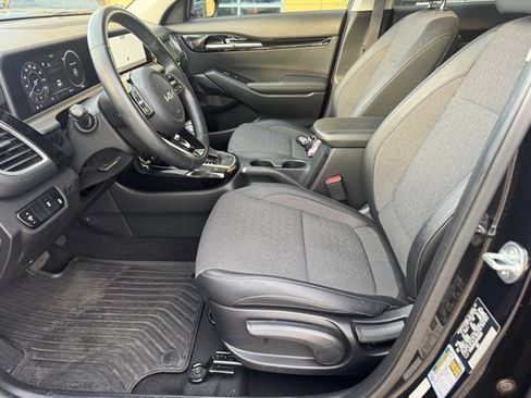 Certified 2024 Kia Seltos S image 15