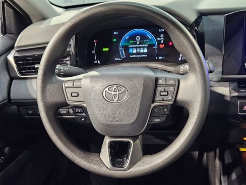 Used 2025 Toyota Camry LE FWD image 26