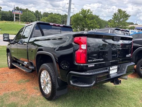 Used 2022 Chevrolet Silverado 2500 High Country w/ Z71 Off-Road Package AWD/4WD image 8
