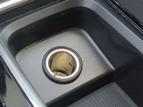 New 2026 Volvo XC60 B5 Plus w/ Protection Package Premier image 30