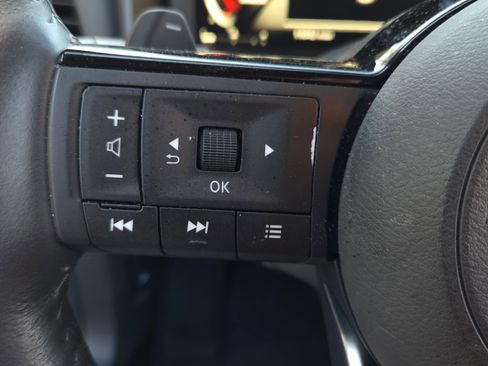 Used 2021 Nissan Rogue Platinum image 29