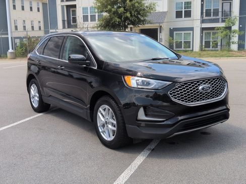 Used 2024 Ford Edge SEL AWD/4WD image 2