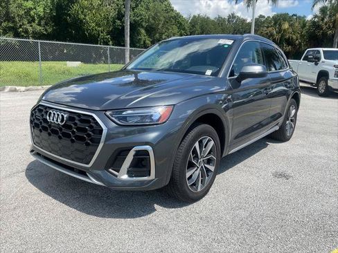 Used 2023 Audi Q5 2.0T Premium Plus w/ Premium Plus Package AWD/4WD image 2