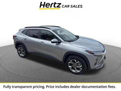 Used 2025 Chevrolet Trax LT w/ LT Convenience Package FWD image 1