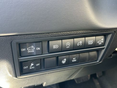 New 2026 Toyota Tundra Platinum image 22