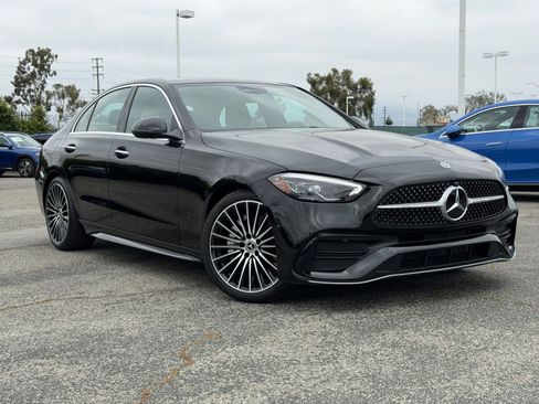 Used 2026 Mercedes-Benz C 300 4MATIC Sedan image 2