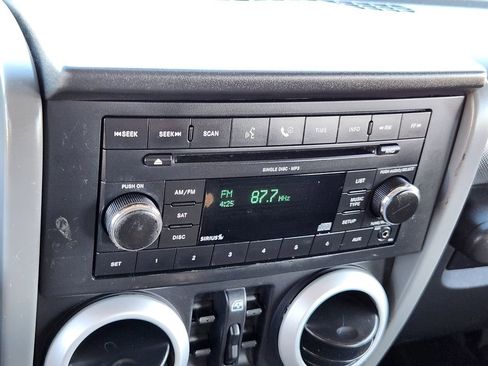 Used 2008 Jeep Wrangler Unlimited Sahara image 19