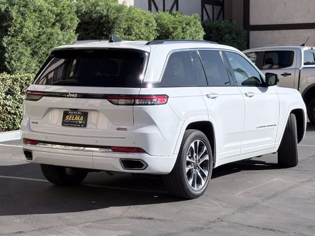 Used 2023 Jeep Grand Cherokee Overland w/ Advanced Protech Group III AWD/4WD image 5