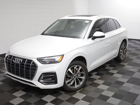 Used 2021 Audi Q5 Premium Plus image 2