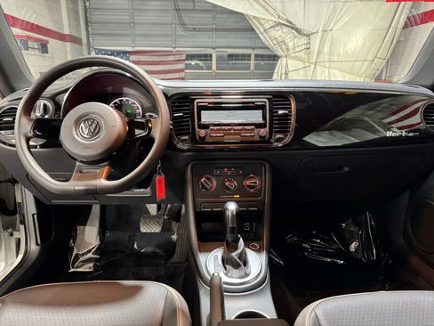 Used 2015 Volkswagen Beetle 1.8T image 14