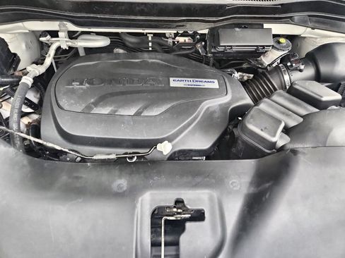 Used 2019 Honda Pilot Touring image 39