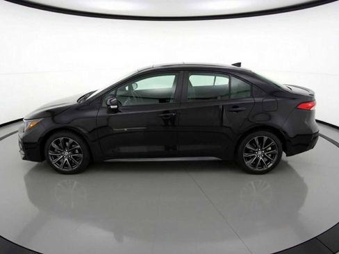 Certified 2025 Toyota Corolla SE image 7