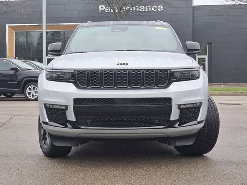 Used 2025 Jeep Grand Cherokee L Summit AWD/4WD image 2