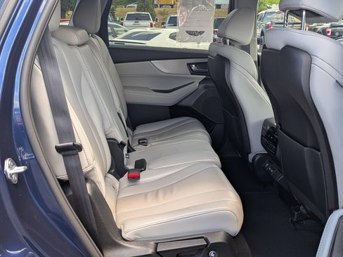 Used 2023 Acura MDX w/ Technology Package AWD/4WD image 8