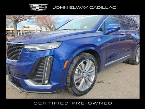 Used 2025 Cadillac XT6 Premium Luxury image 2