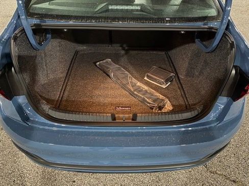 New 2026 Volkswagen Jetta SE image 36