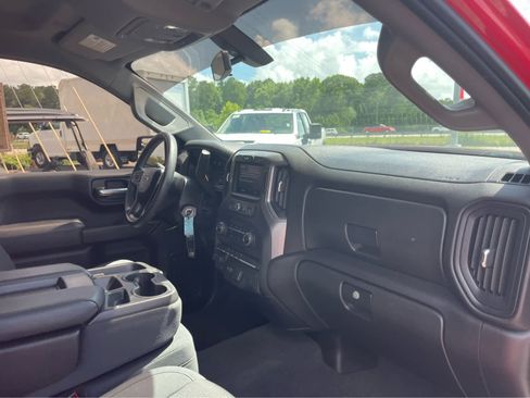 Used 2021 Chevrolet Silverado 1500 Custom Trail Boss w/ LPO, Dark Essentials Package AWD/4WD image 26