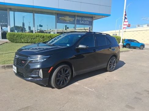 Used 2023 Chevrolet Equinox RS FWD image 2
