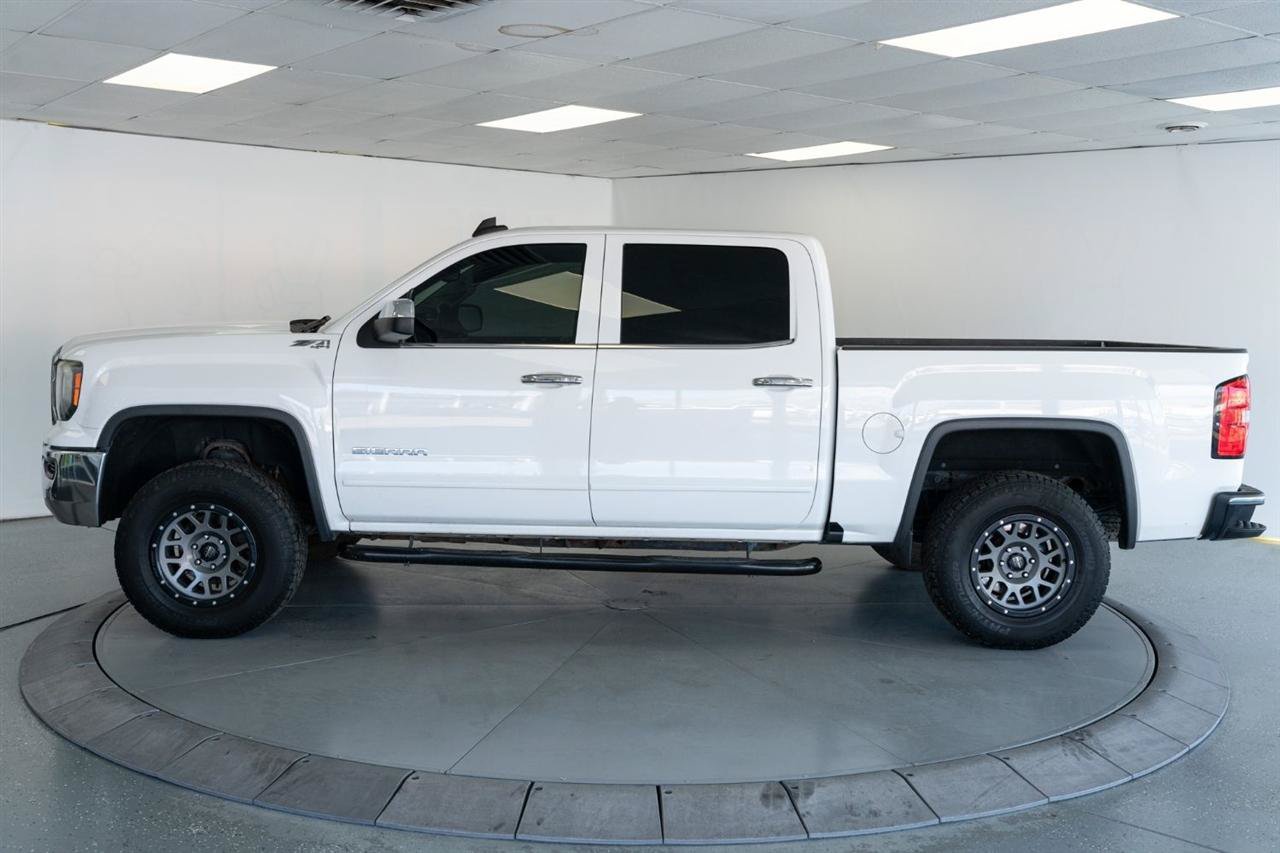 Used 2018 GMC Sierra 1500 SLE w/ Suspension Package, Off-Road AWD/4WD image 4