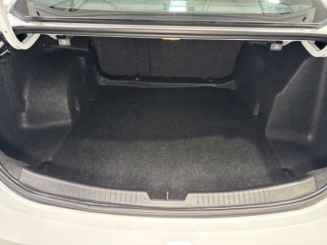 Used 2020 Chevrolet Malibu LS FWD image 22
