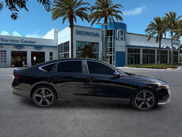 Used 2025 Honda Accord Sport image 9