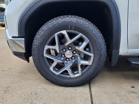 New 2026 GMC Sierra 1500 SLE w/ X31 Off-Road Package AWD/4WD image 51
