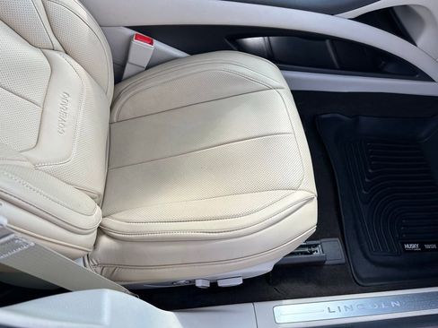 Used 2019 Lincoln MKZ Reserve image 16