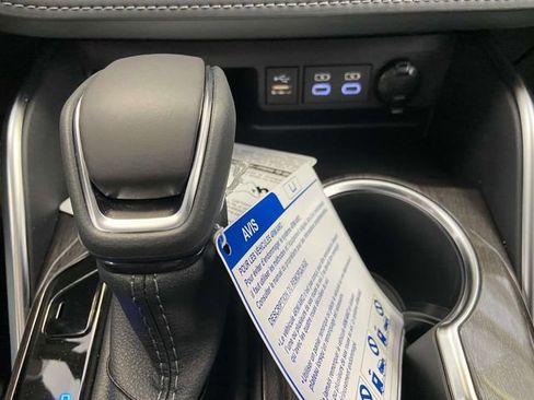 Used 2026 Toyota Highlander Limited image 23