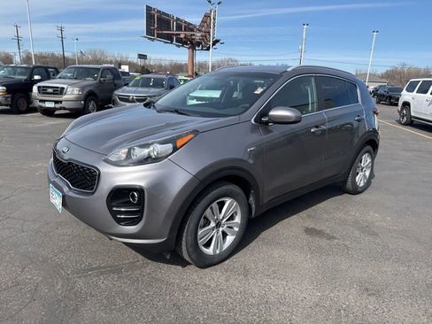 Used 2018 Kia Sportage LX w/ LX Popular Package image 4