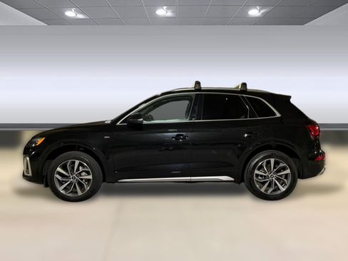 Used 2023 Audi Q5 2.0T Premium Plus w/ Premium Plus Package AWD/4WD image 2